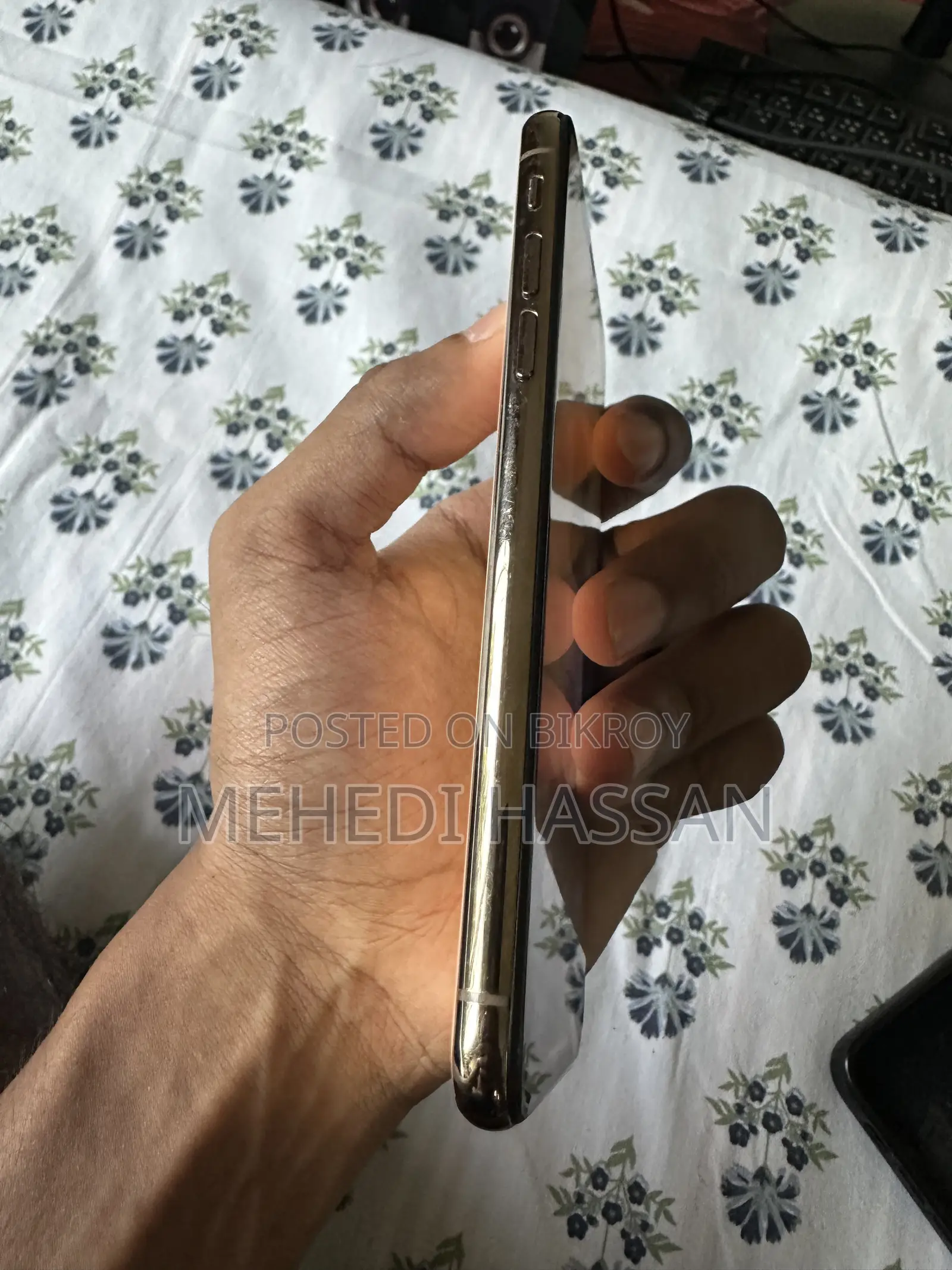 অ্যাপল আইফোন এক্সএস ২৫৬ জিবি গোল্ড
