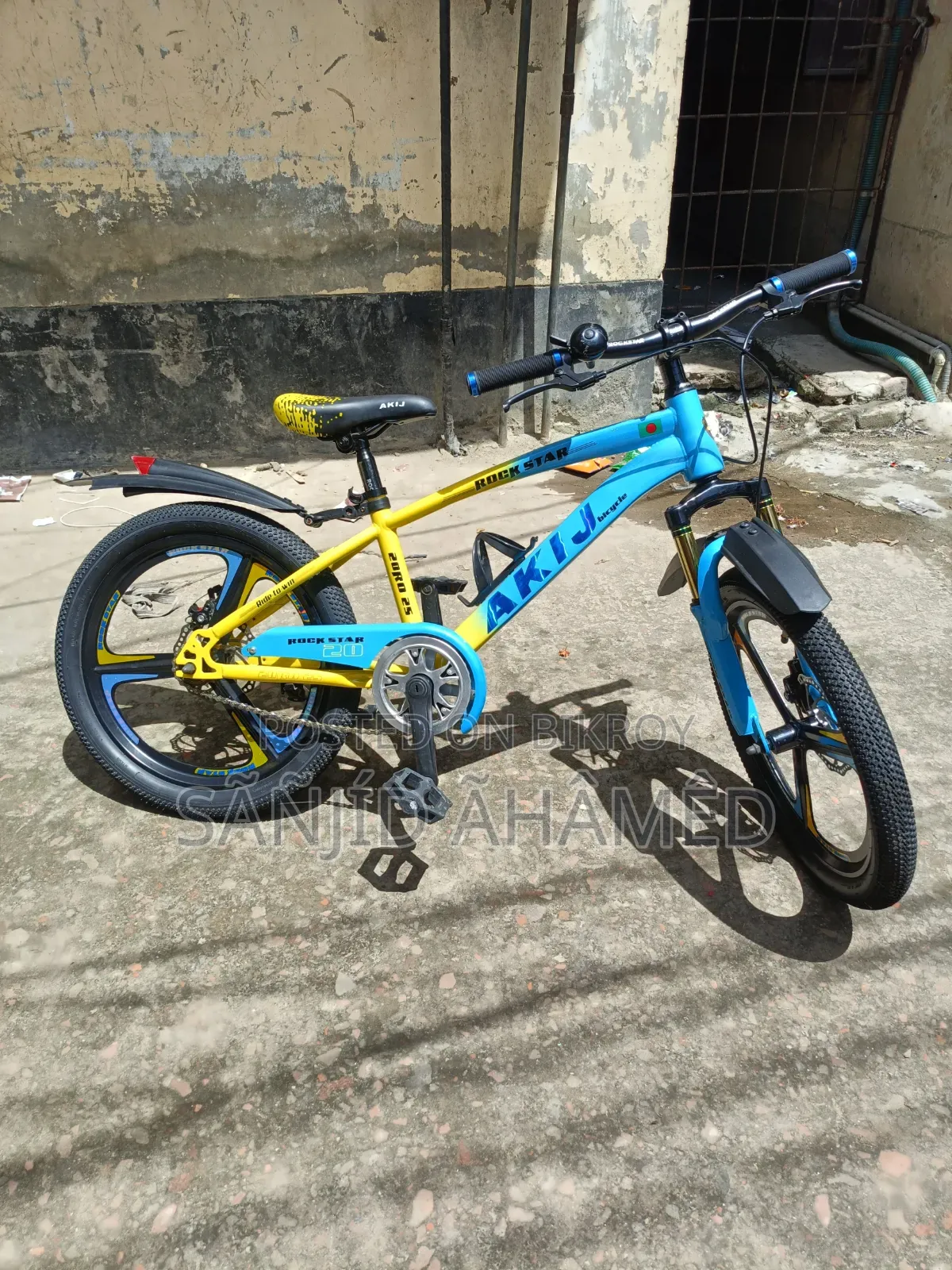 Akig Cycle