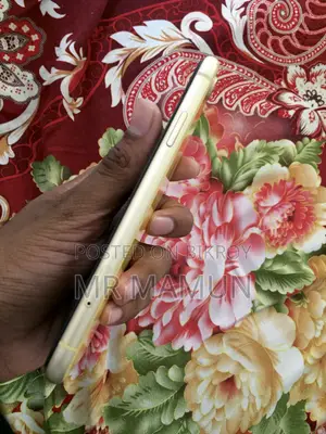 অ্যাপল আইফোন এক্সআর ১২৮ জিবি ইয়েলো