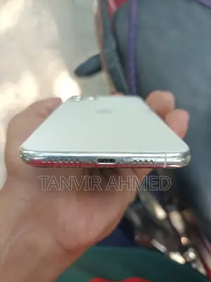 অ্যাপল আইফোন ১১ প্রো ম্যাক্স ৬৪ জিবি সাদা