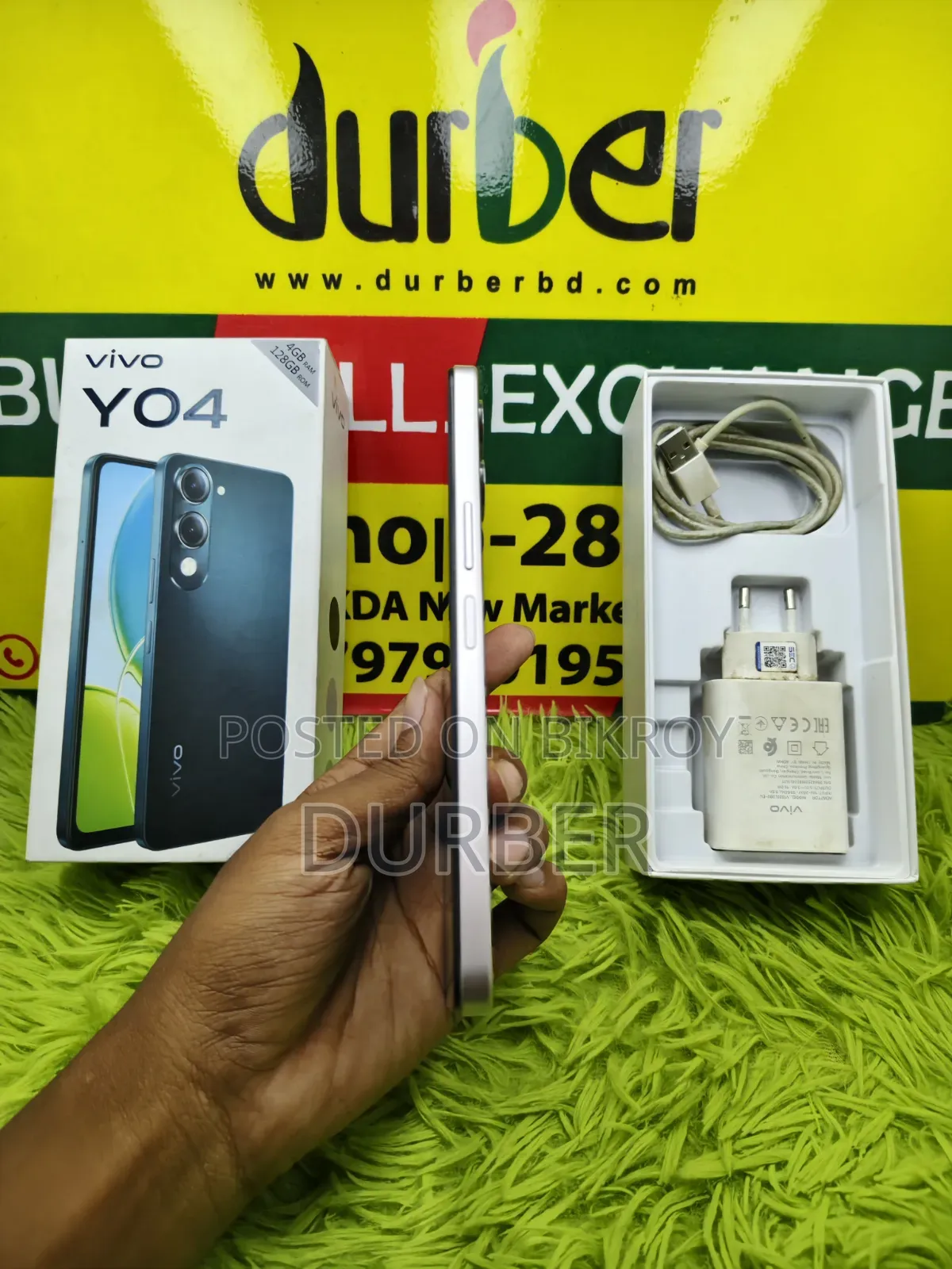 Vivo Y04 64 GB Silver