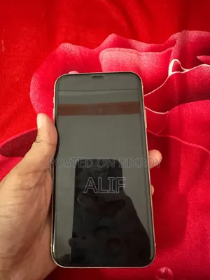 Apple iPhone 11 64 GB White