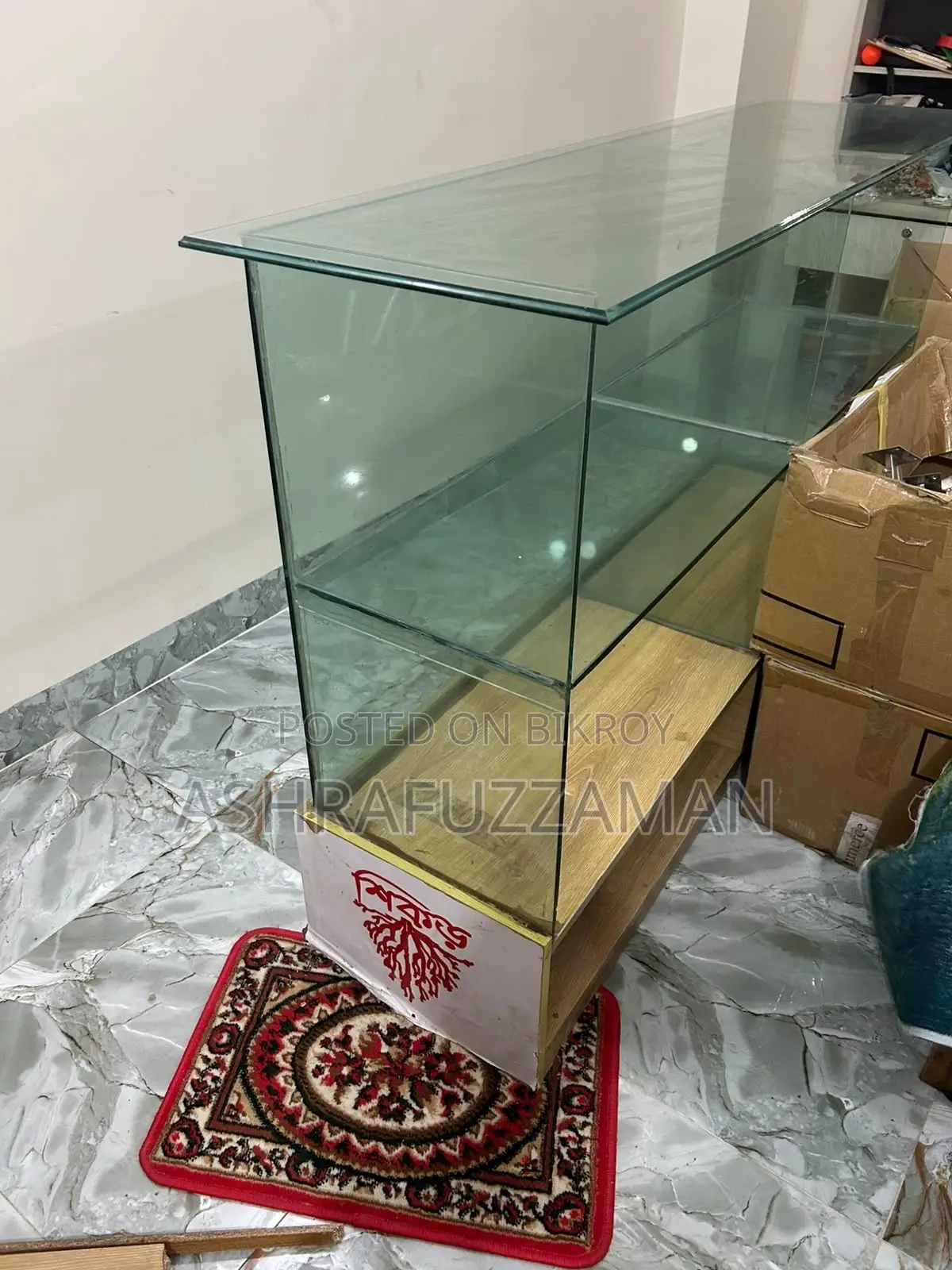 ১২ মিমি মজবুদ গ্লাস এর কাউন্টার ডিসপ্লে রেক