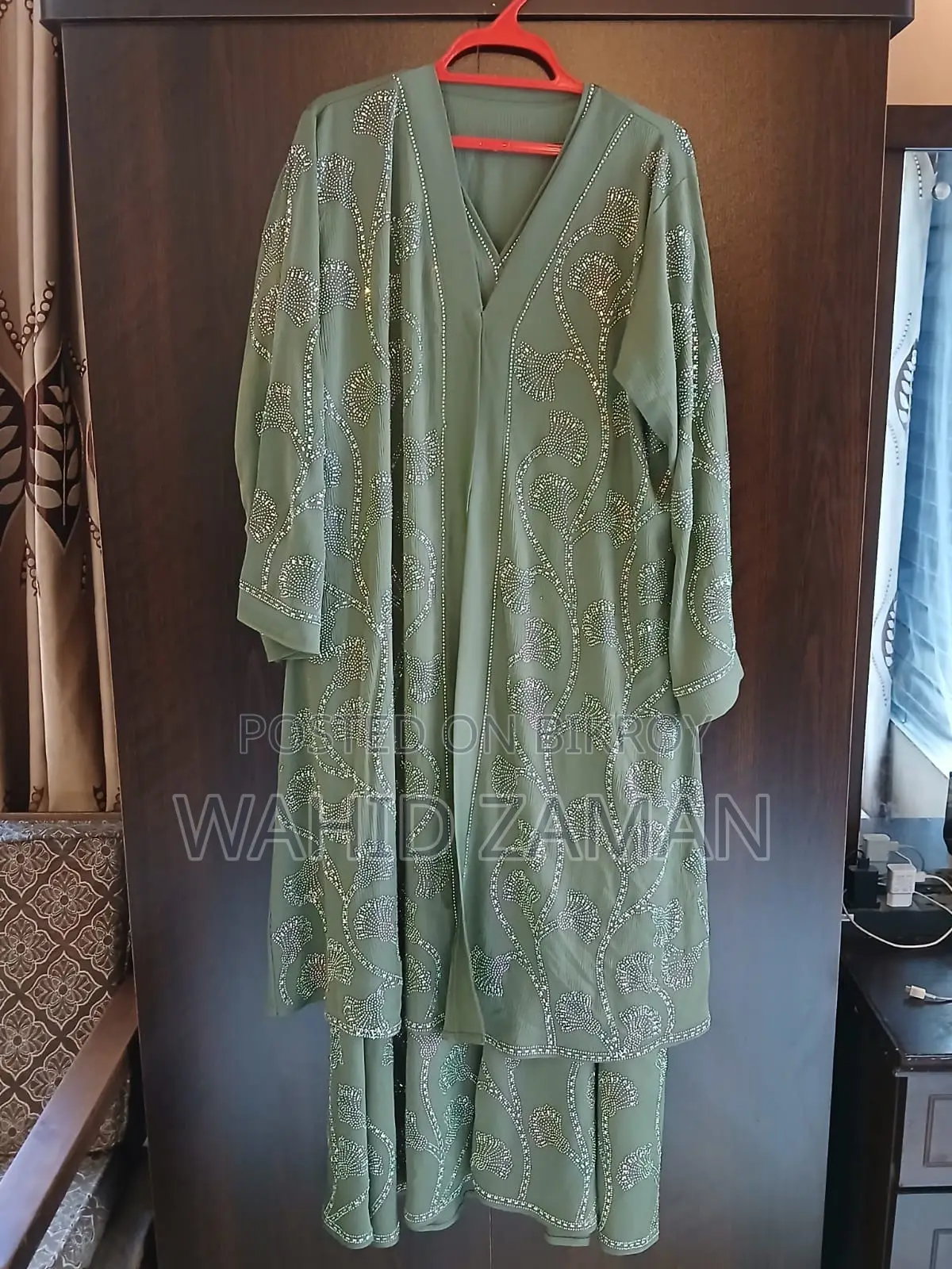 বোরখা বিক্রির জন্য