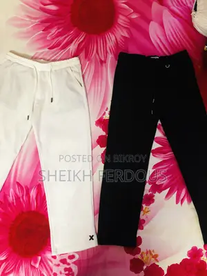 ২টি ভালো মানের ট্রেন্ডি লো কাট ব্যাগি।