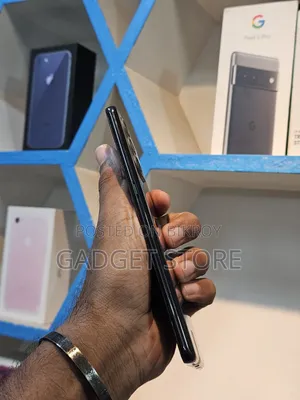 অপ্পো রেনো ৫ প্রো ৫জি ২৫৬ জিবি কালো