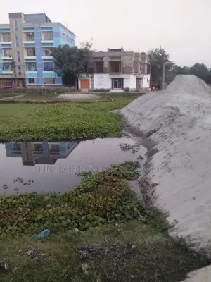 রাজশাহী সিরইল বাসস্টান্ড এর পিছনে আমাদের একটি ৭ কাঠা পরিমাণ এর জমি