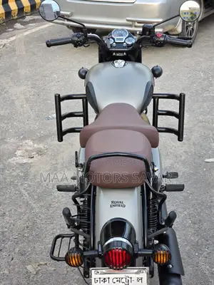রয়েল এনফিল্ড ক্লাসিক ৩৫০ ২০২৪ গ্রে