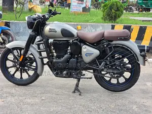 রয়েল এনফিল্ড ক্লাসিক ৩৫০ ২০২৪ গ্রে