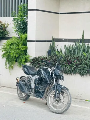 TVS Apache 160 4V 2021 Black