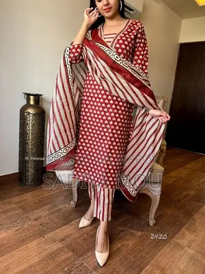 স্কিন প্রিন্ট থ্রি পিস
বাজেট ফ্রেন্ডলি