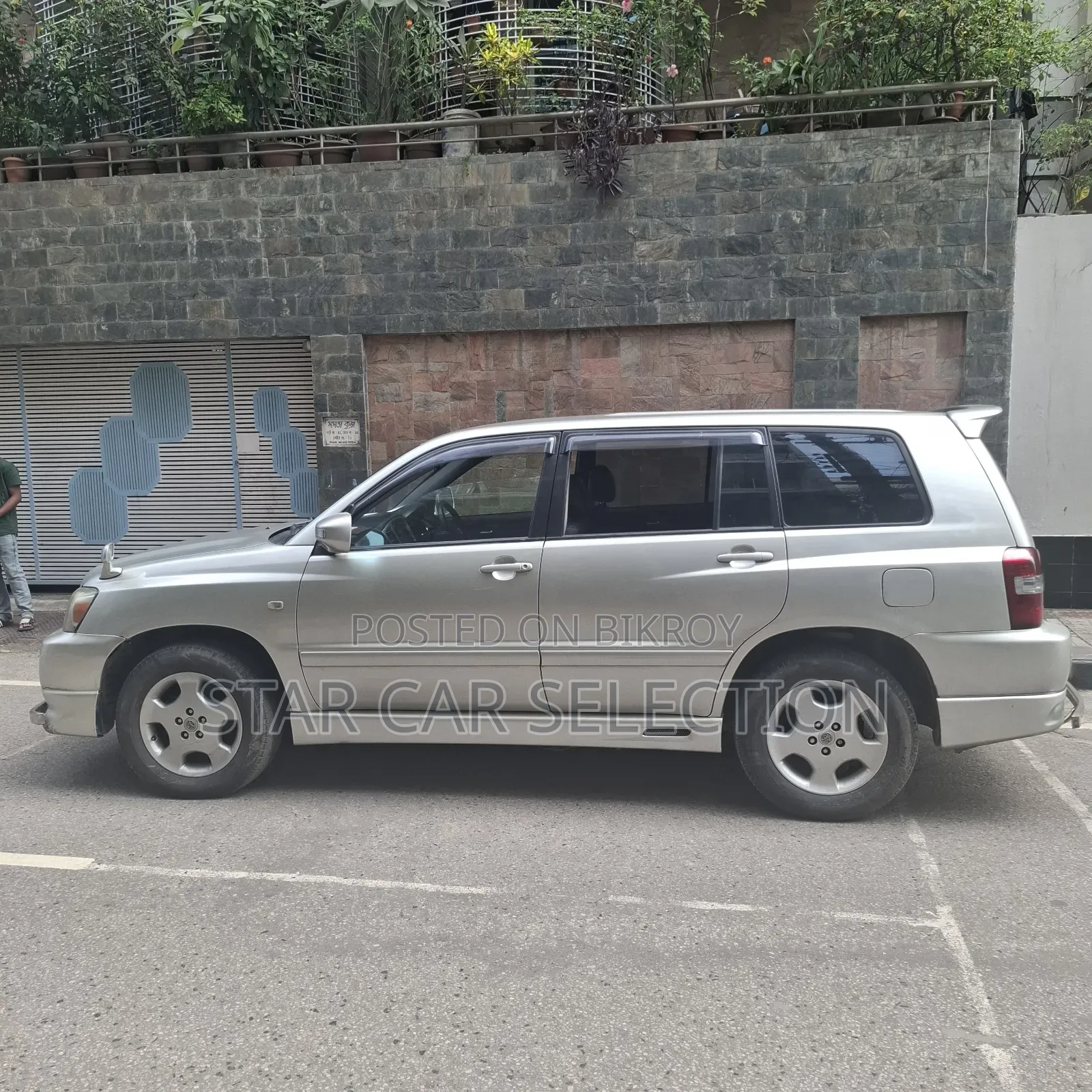 Toyota Kluger 2005 Black
