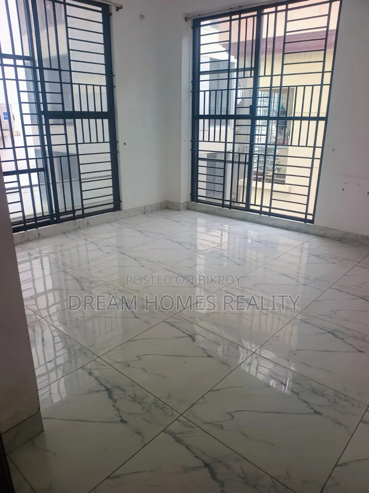 বনানীতে ৩ বেডরুমের অ্যাপার্টমেন্ট ভাড়ার জন্য
