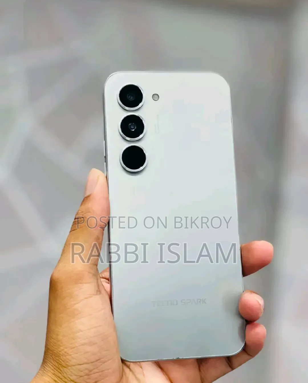 টেকনো স্পার্ক ৪০ প্রো ১২৮ জিবি