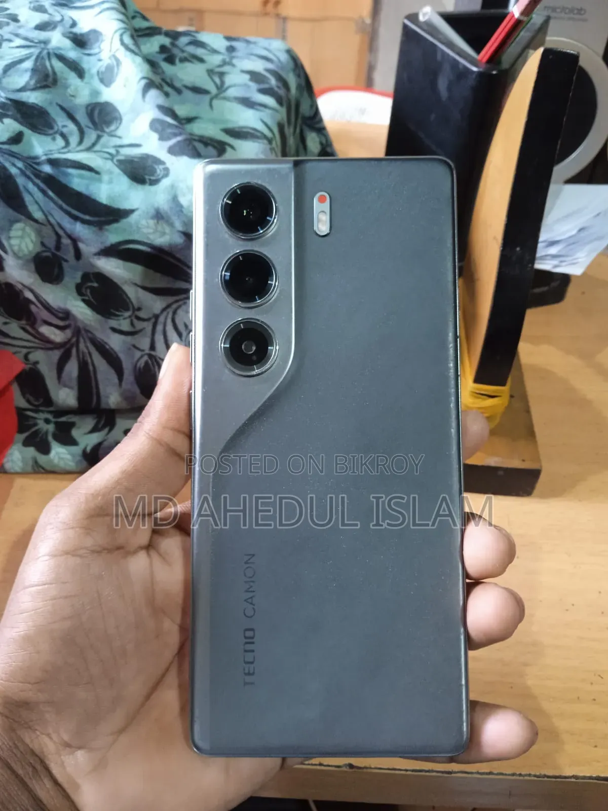 টেকনো ক্যামন ৪০ ২৫৬ জিবি ব্ল্যাক