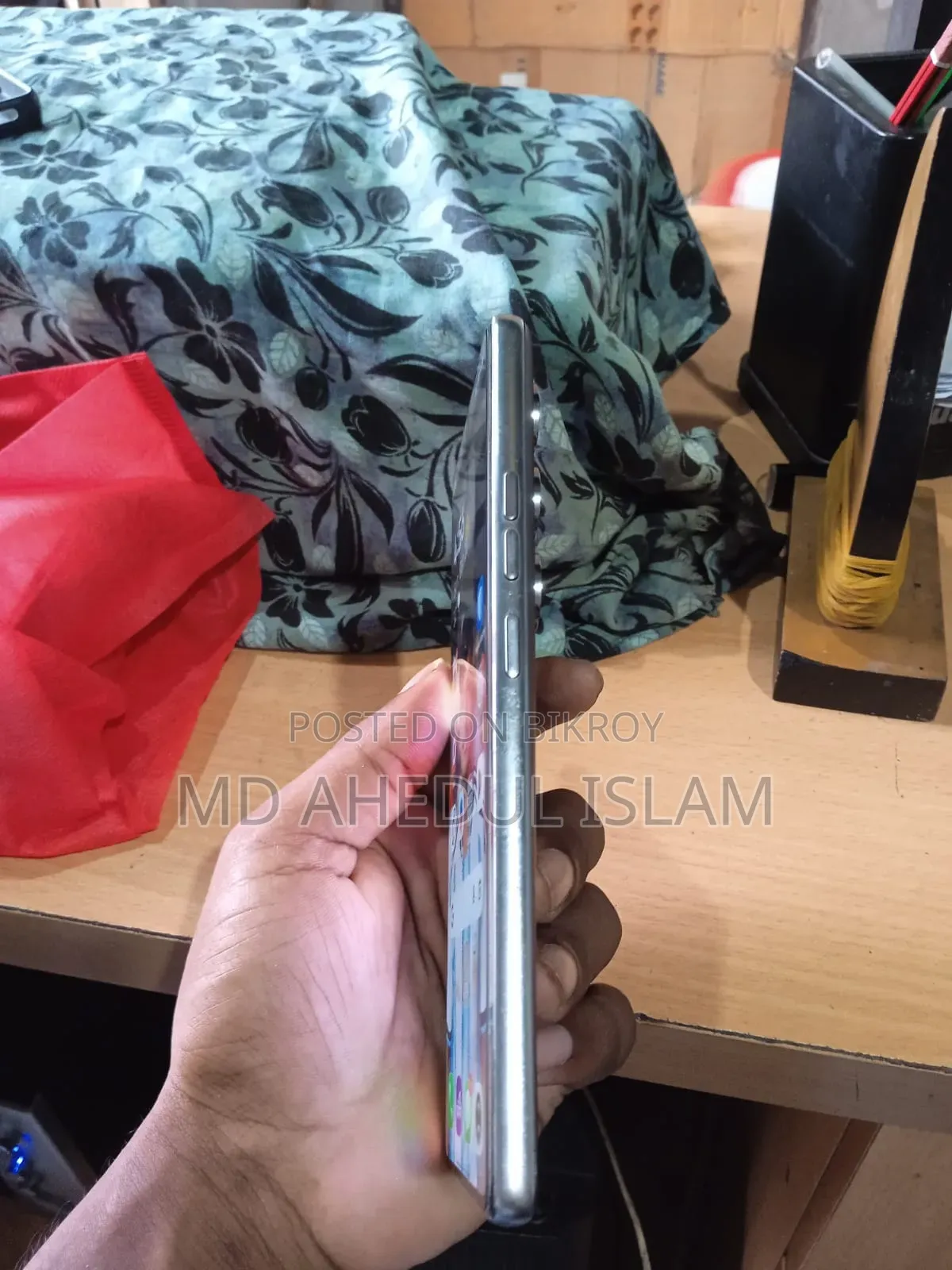 টেকনো ক্যামন ৪০ ২৫৬ জিবি ব্ল্যাক