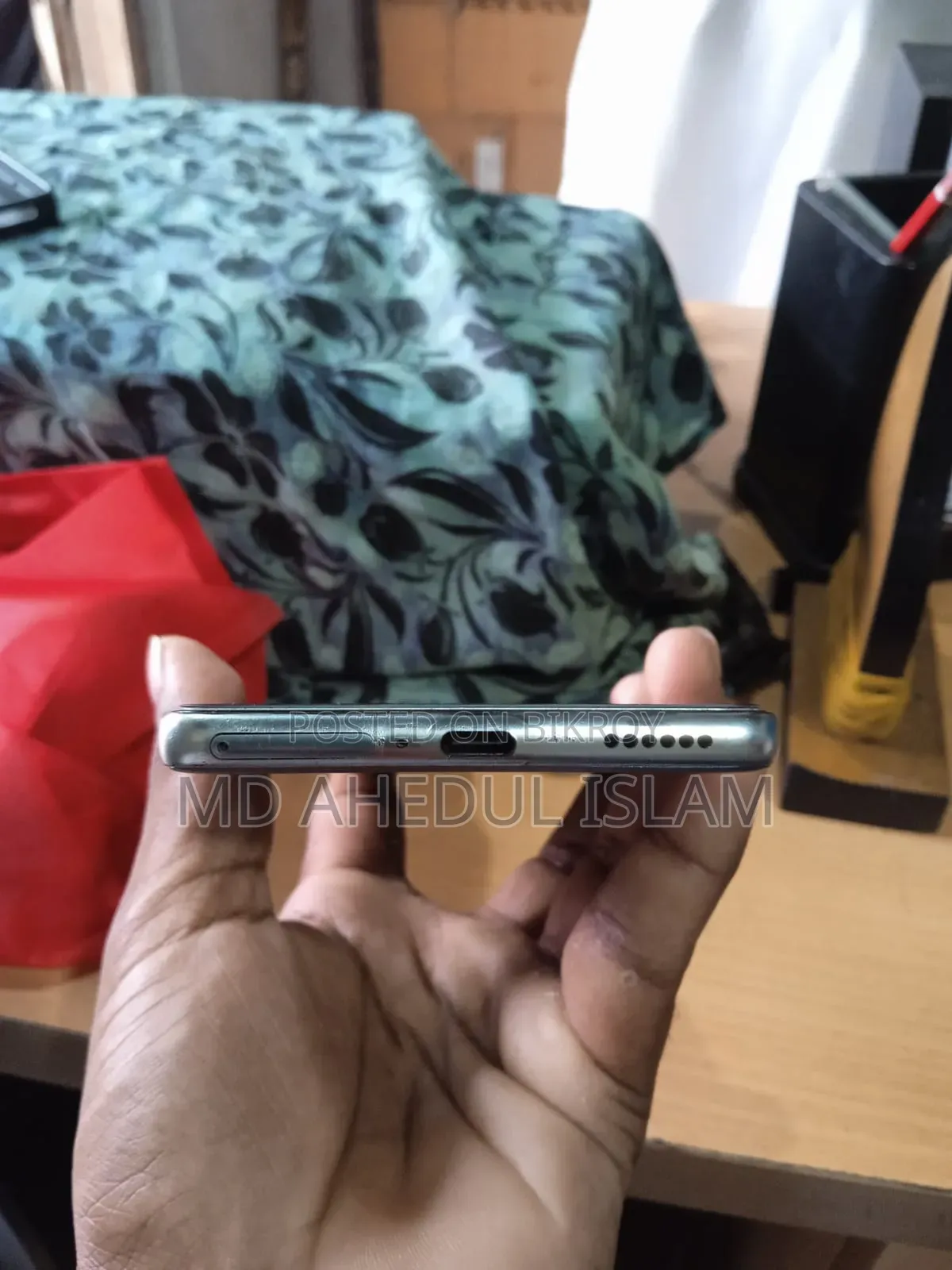 টেকনো ক্যামন ৪০ ২৫৬ জিবি ব্ল্যাক