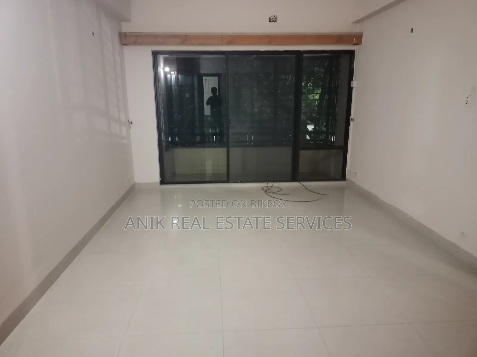 গুলশানের অনিক রিয়েল এস্টেটে ৩ বেডরুমের অ্যাপার্টমেন্ট ভাড়া দেওয়া হবে