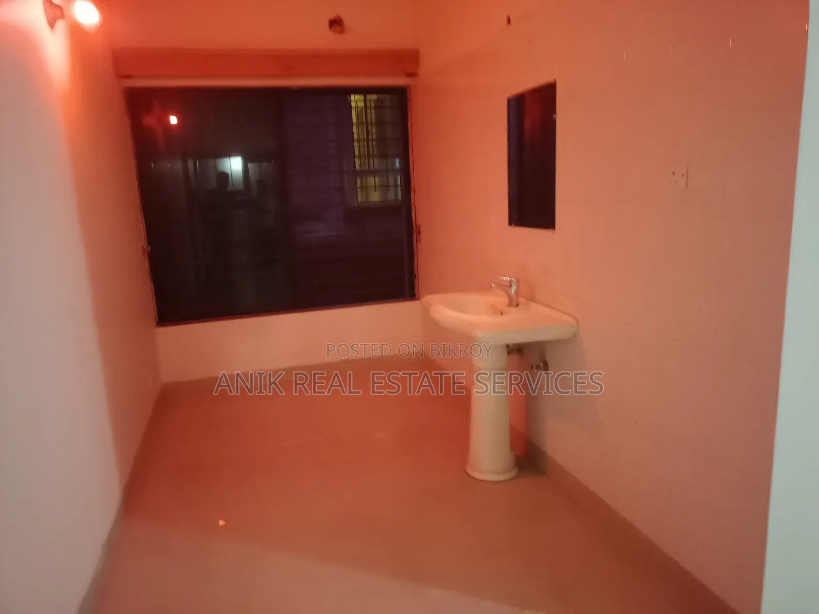 গুলশানের অনিক রিয়েল এস্টেটে ৩ বেডরুমের অ্যাপার্টমেন্ট ভাড়া দেওয়া হবে