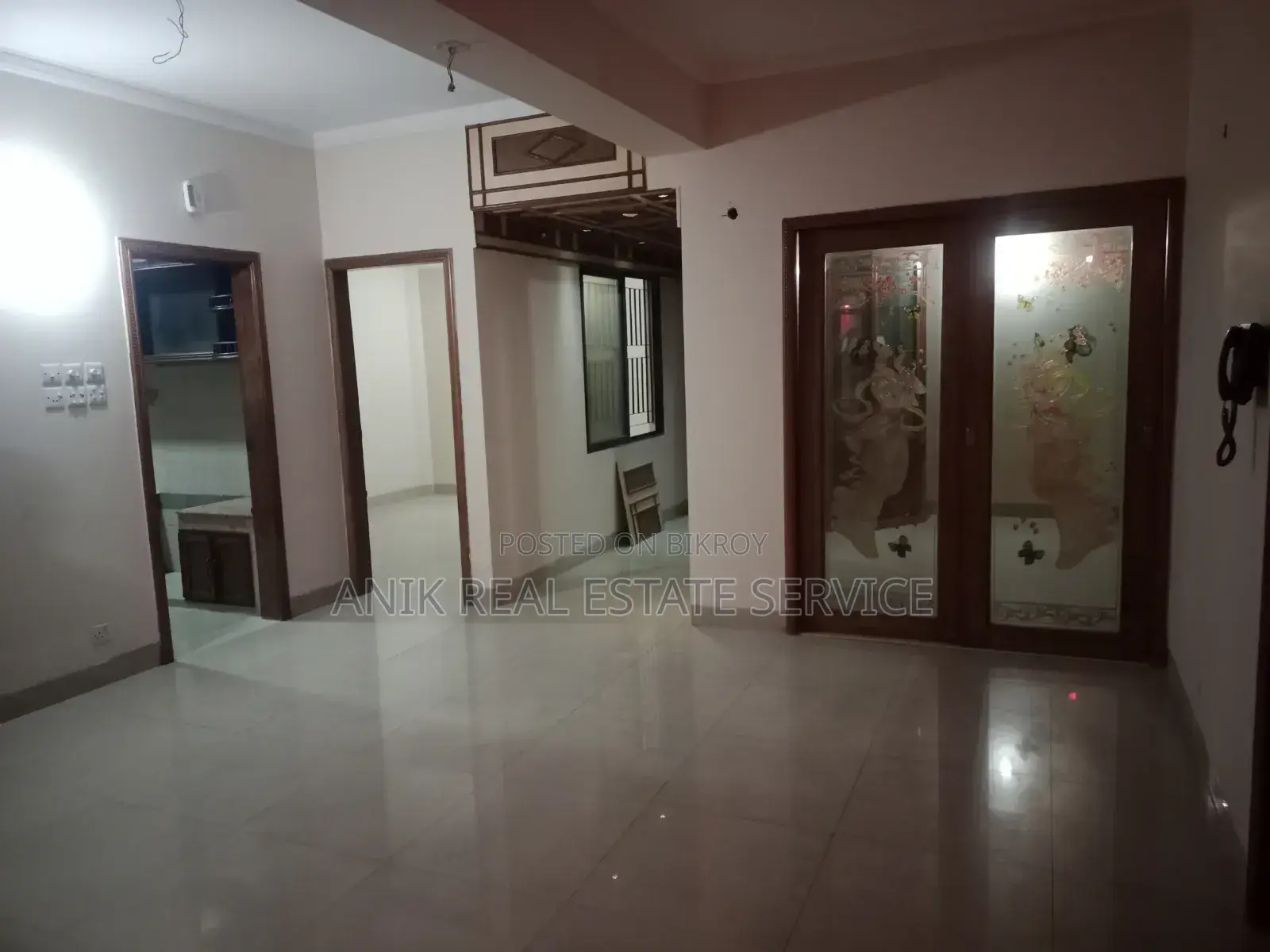 গুলশানের অনিক রিয়েল এস্টেটে ৩ বেডরুমের অ্যাপার্টমেন্ট ভাড়া