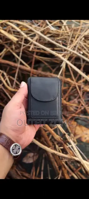 Original Pure Light Leather Wallet for Men, Compact Size.
