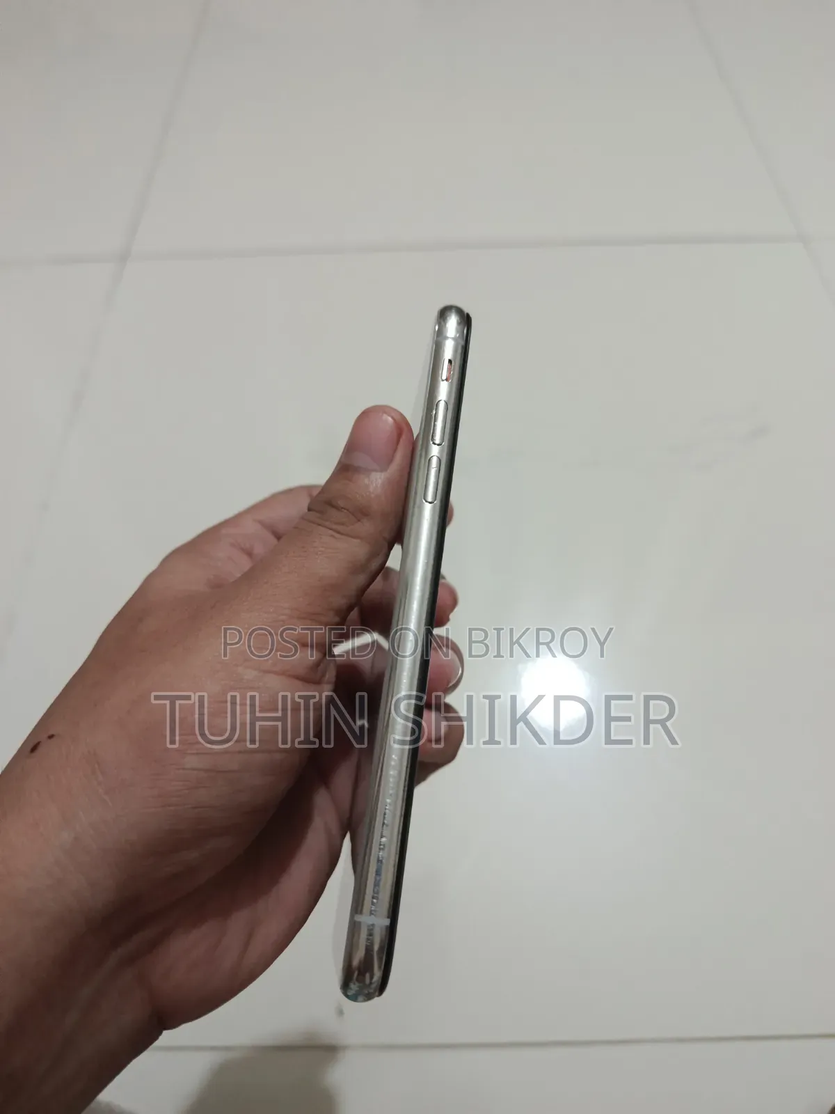 অ্যাপল আইফোন এক্স ২৫৬ জিবি সাদা