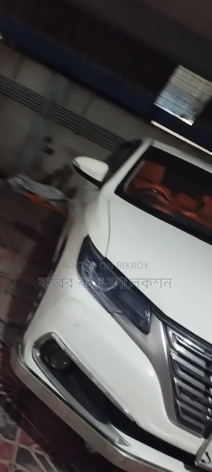 টয়োটা প্রিমিও ২০১৮ পার্ল