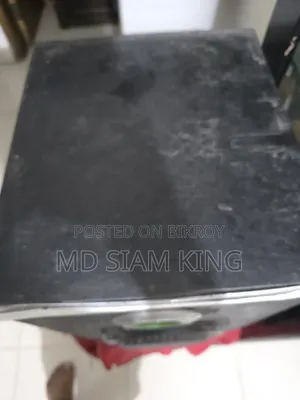 ক্যাবিনেটসহ স্পিকার