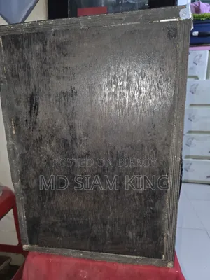 ক্যাবিনেটসহ স্পিকার