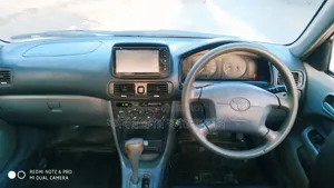 Toyota Corolla 1998 White
