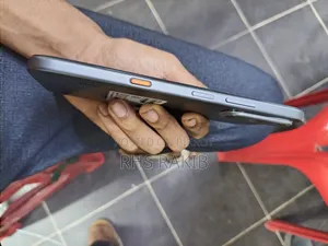 নতুন ইনফিনিক্স হট ৭০ ১২৮ জিবি ব্ল্যাক