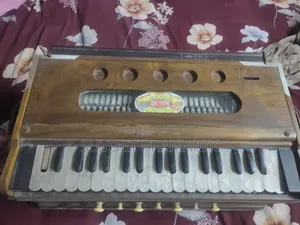 Sur Dhwani Harmonium for Sale .Gpg+2