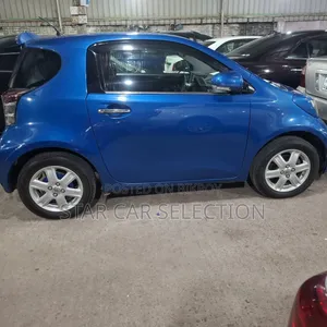 Toyota iQ 2009 Blue