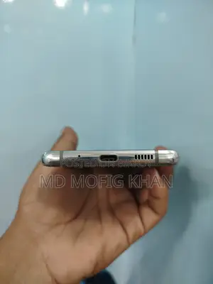স্যামসাং গ্যালাক্সি এ৮২ ৫জি (গ্যালাক্সি কোয়ান্টাম ২) ১২৮ জিবি হোয়াইট