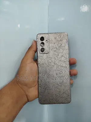 স্যামসাং গ্যালাক্সি এ৮২ ৫জি (গ্যালাক্সি কোয়ান্টাম ২) ১২৮ জিবি হোয়াইট