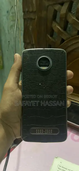 মোটোরোলা মোটো জেড২ ফোর্স এডিশন ৬৪ জিবি সিলভার