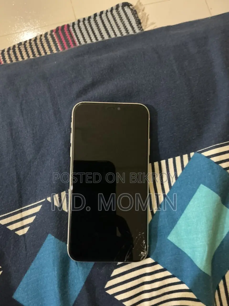 অ্যাপল আইফোন ১১ ১২৮ জিবি হোয়াইট