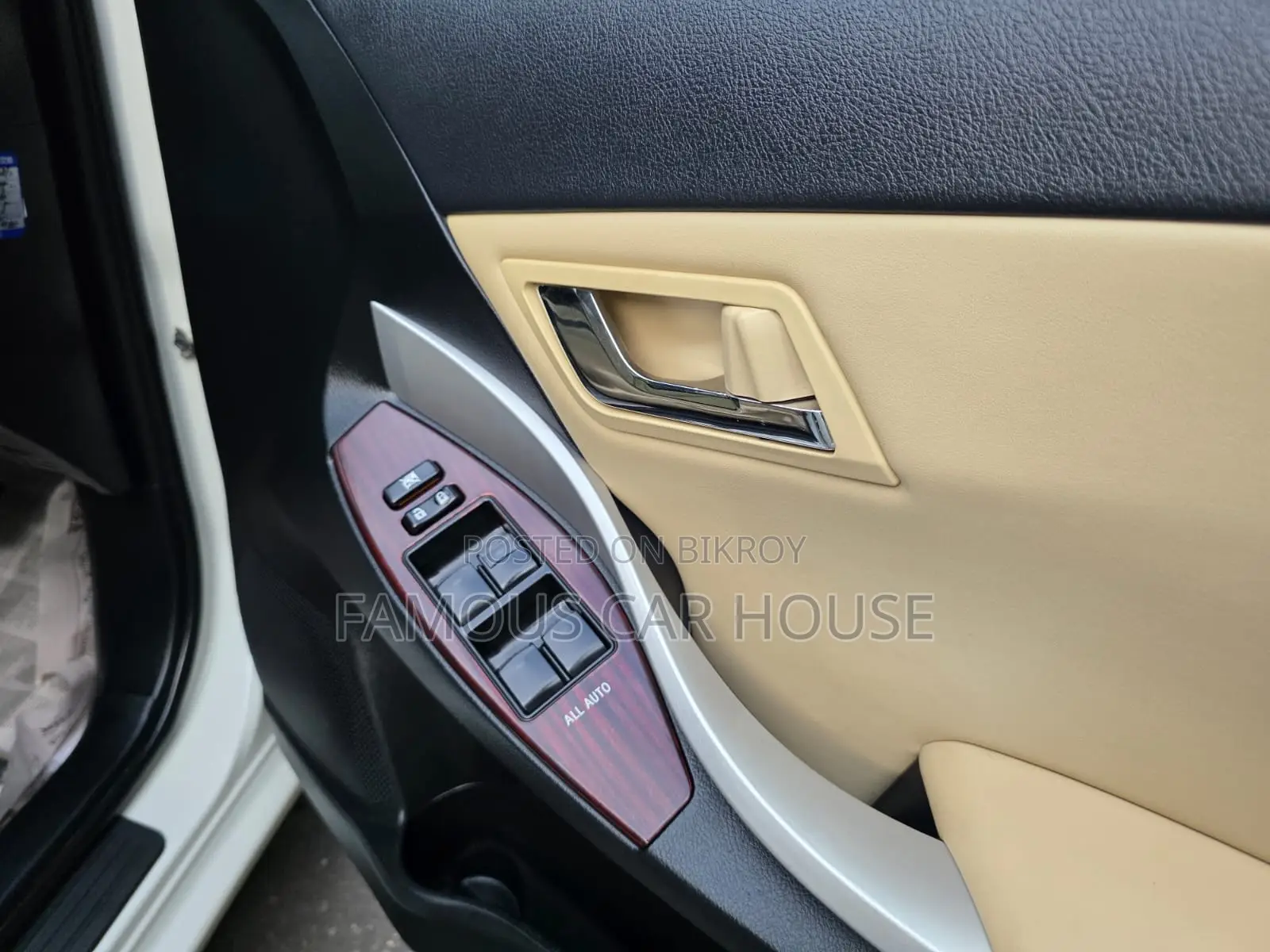 Toyota Premio 2019 Pearl