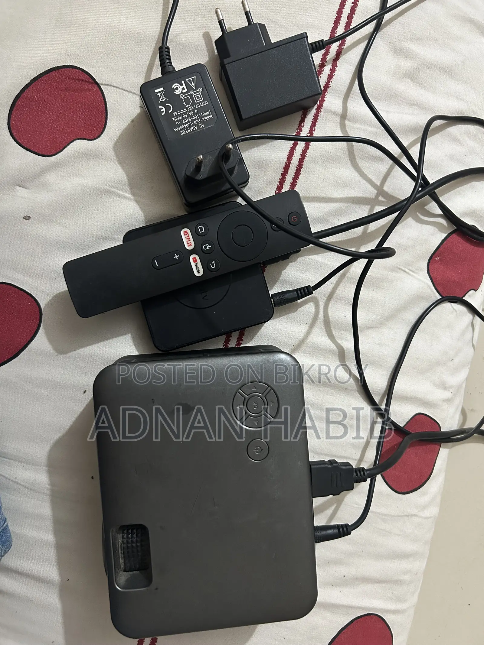 Aun A30 Projector With Android TV Box