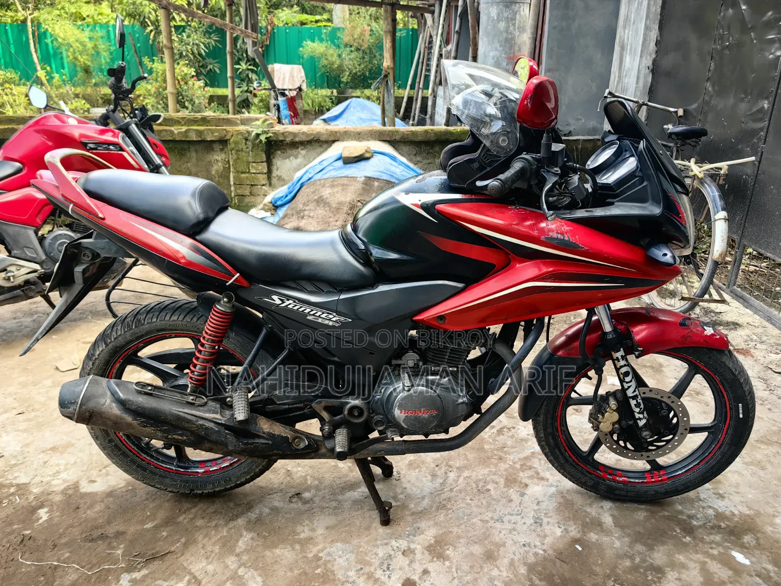 Honda 2010 Red