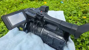Panasonic HC-pv100 Professional Camcorder