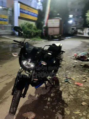 বাজাজ পালসার ১৫০ ২০১৯ নীল