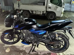 বাজাজ পালসার ১৫০ ২০১৯ নীল