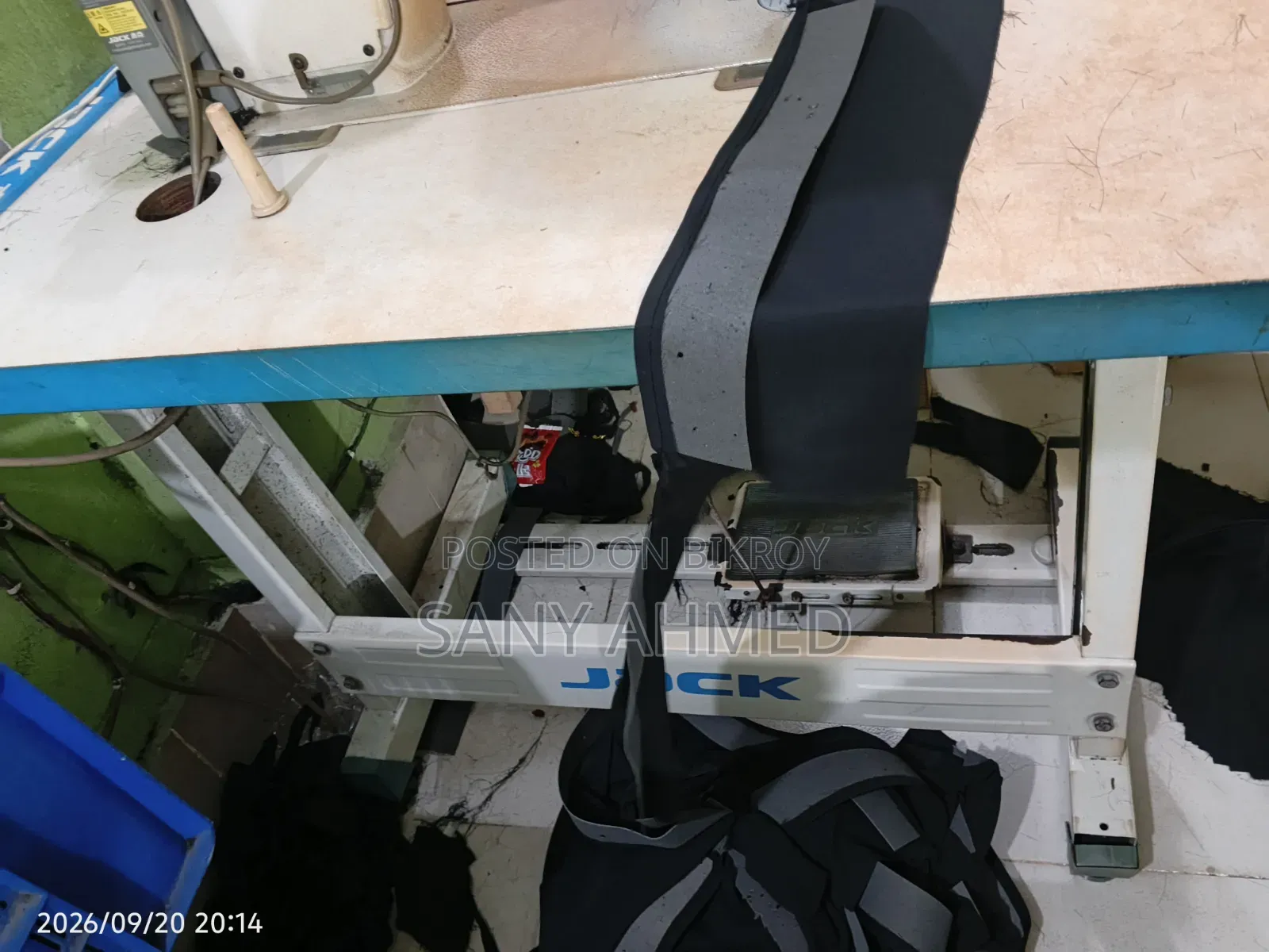 ২ জ্যাক এফ৪ সেলাই মেশিন ১ জ্যাক ই৪এস
