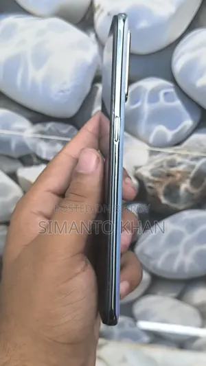 অপ্পো এফ১৫ ২৫৬ জিবি নীল