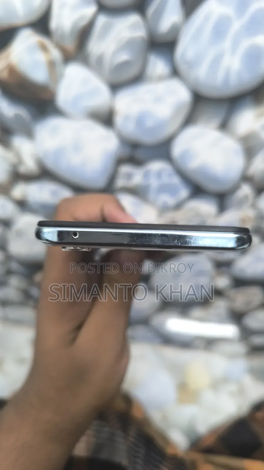 অপ্পো এফ১৫ ২৫৬ জিবি নীল