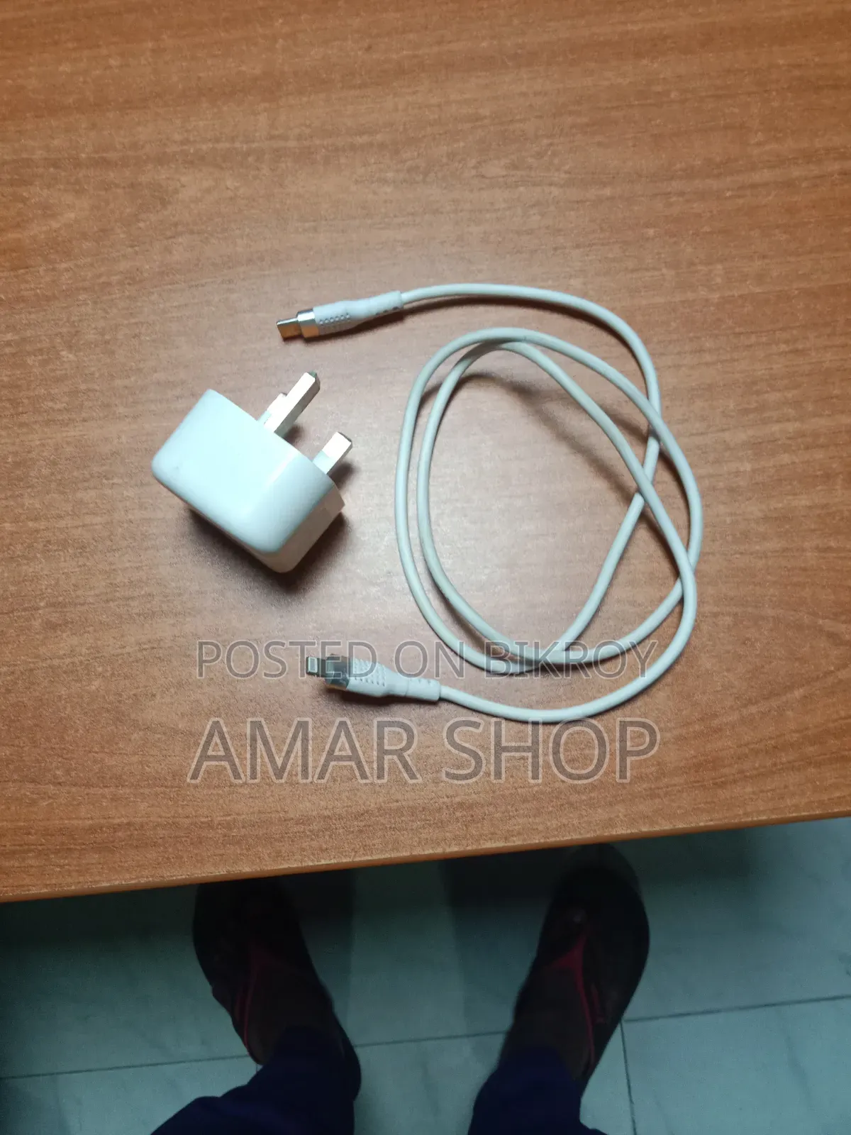 iPhone 13 Pro Max Original Charger 40W – Lightly used, absolutely good