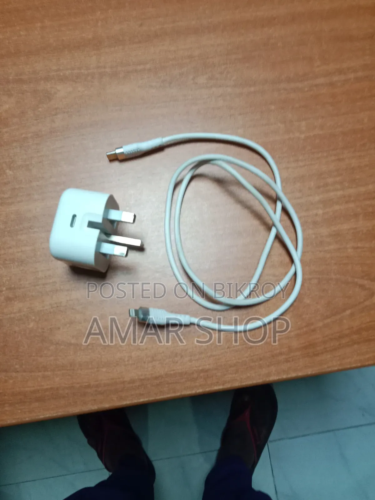 iPhone 13 Pro Max Original Charger 40W – Lightly used, absolutely good