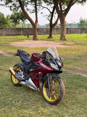 ইয়ামাহা আর১৫ ভি৩ ২০২০ গ্রে