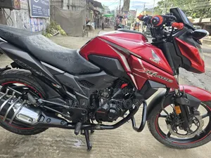 Honda X-Blade 160 2022 Red